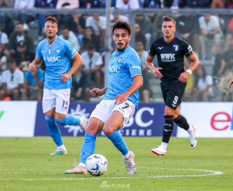 有了鲜明的 有了鲜明的